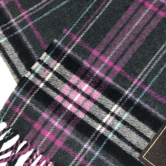 Coach Scarf - Picture 3 of 3